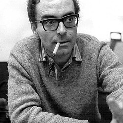 Repose en paix Jean-Luc Godard 💙

Le cinéaste franco-suisse né le 3 décembre 1930 à Paris et mort ce mardi 13 septembre 2022 à l’âge de 91 ans

Auteur complet de ses films, il en était aussi fréquemment à la fois le réalisateur, le scénariste, le dialoguiste.

#jeanlucgodard